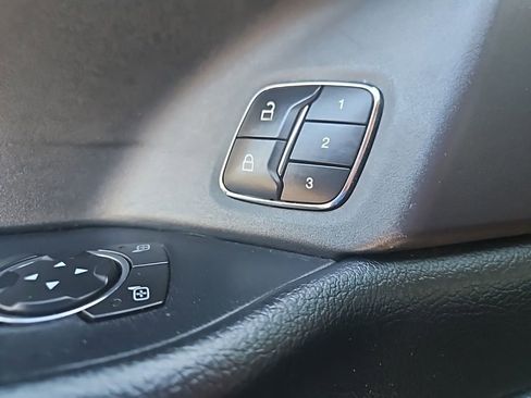 Used 2018 Ford Expedition Limited image 15