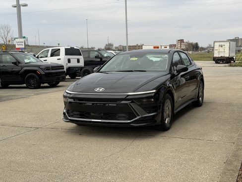 New 2026 Hyundai Sonata SE FWD image 11