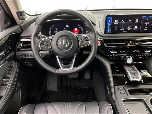 Used 2025 Acura MDX w/ Advance Package image 5