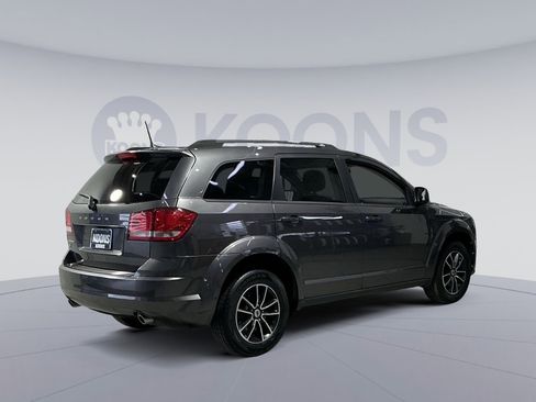 Used 2018 Dodge Journey SE w/ Connectivity Group image 16