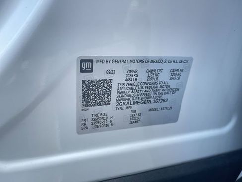 Certified 2024 GMC Terrain SLE w/ Driver Convenience Package FWD image 32