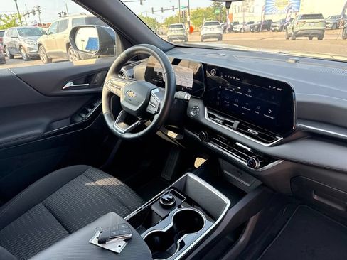 Used 2026 Chevrolet Equinox LT AWD/4WD image 41