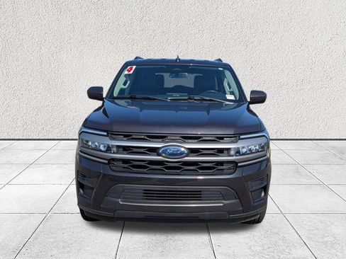 Used 2024 Ford Expedition XLT RWD image 8