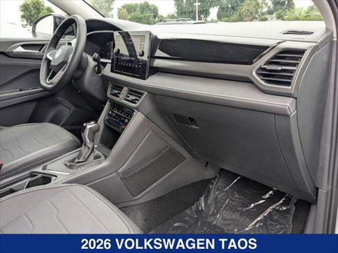 New 2026 Volkswagen Taos SE FWD image 20