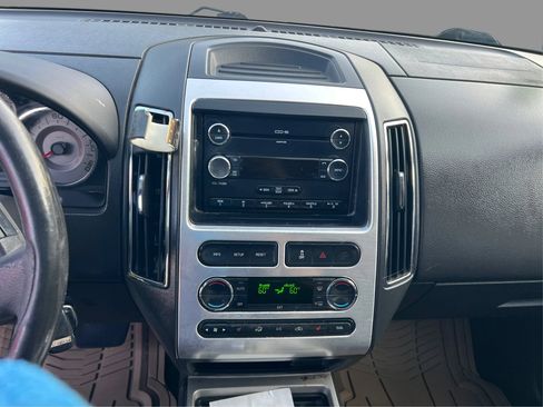 Used 2010 Ford Edge Limited FWD image 15