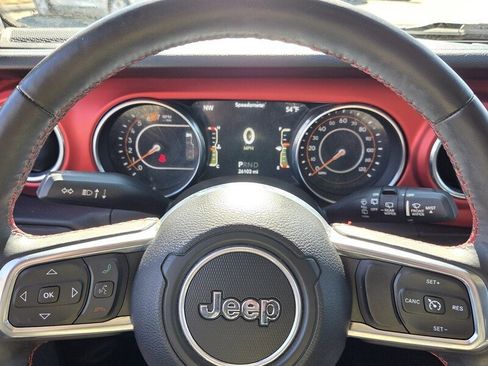 Used 2018 Jeep Wrangler Unlimited Rubicon w/ Cold Weather Group image 21