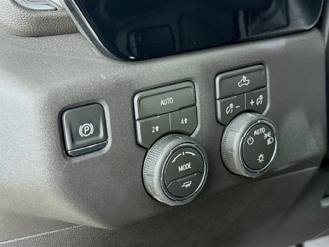 Used 2026 Chevrolet Silverado 1500 LT AWD/4WD image 13