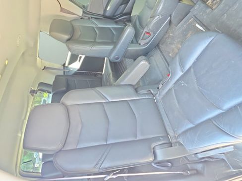 Used 2017 Cadillac Escalade Premium Luxury AWD/4WD image 25