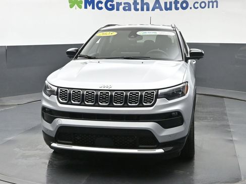 Used 2025 Jeep Compass Limited w/ Elite Group AWD/4WD image 5