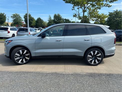 Used 2025 Volvo EX90 Ultra AWD/4WD image 7