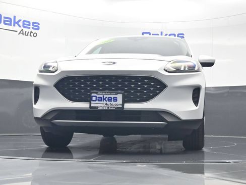 Used 2020 Ford Escape SE FWD image 39