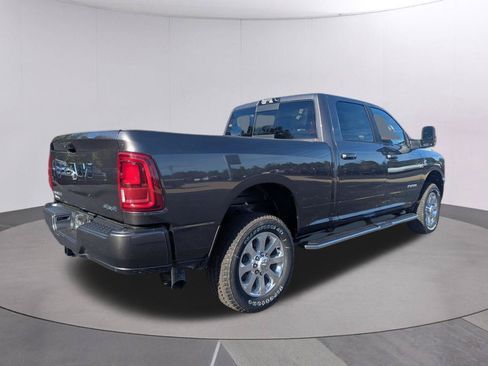 New 2026 RAM 2500 Laramie w/ Sport Appearance Package AWD/4WD image 5