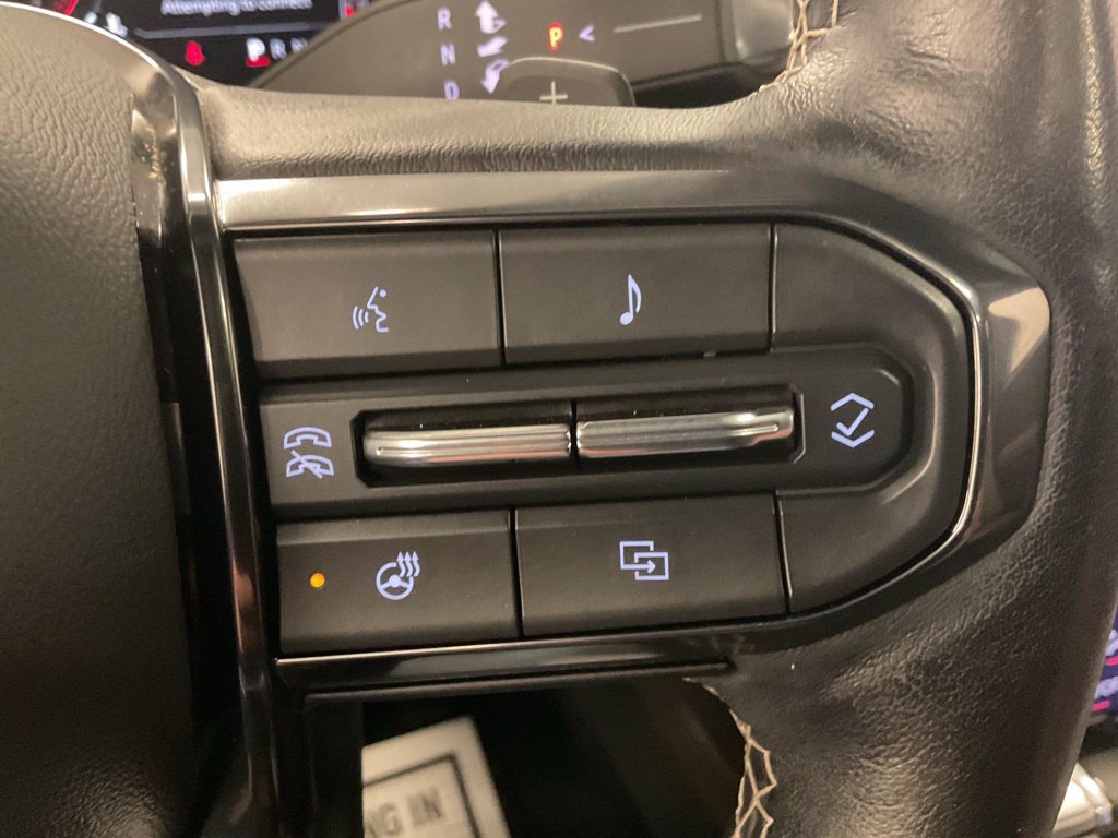 Used 2025 GMC Yukon XL Denali Ultimate w/ LPO, Floor Liner Package AWD/4WD image 18