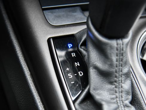 Used 2022 Toyota Camry XSE image 26