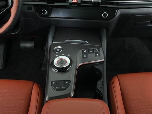 New 2026 Kia Sportage SX Prestige image 18