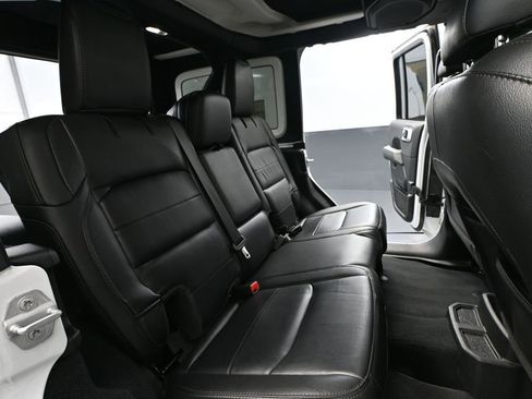Used 2021 Jeep Wrangler Unlimited Sahara AWD/4WD image 43