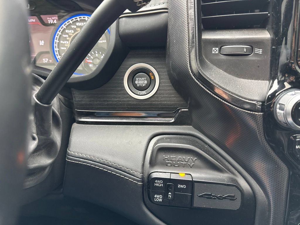 Used 2022 RAM 2500 Limited AWD/4WD image 20