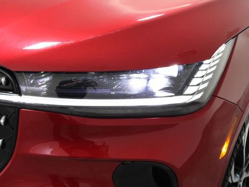 Used 2024 Lincoln Nautilus Reserve image 55