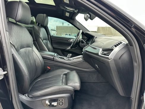 Used 2020 BMW X6 M50i w/ Executive Package AWD/4WD image 25