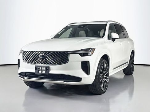 New 2026 Volvo XC90 B6 Plus w/ Protection Package Premier AWD/4WD image 3