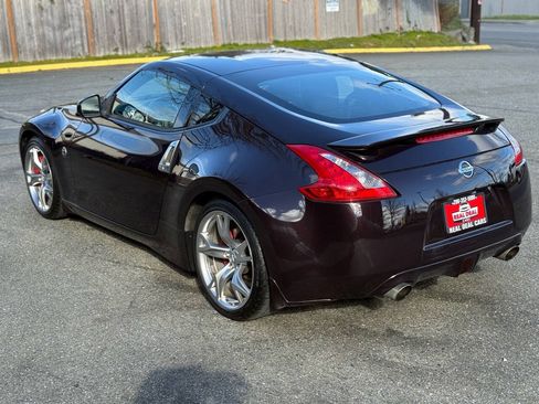 Used 2010 Nissan 370Z Coupe w/ Sport Pkg RWD image 6