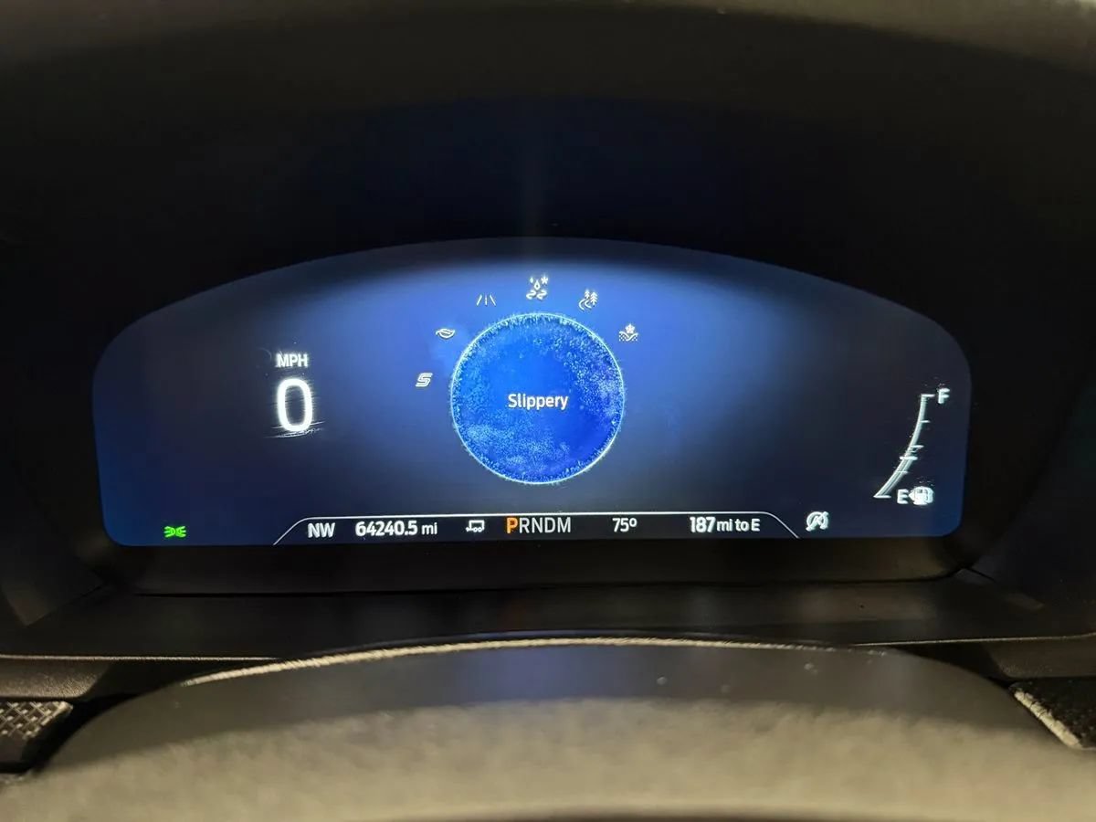 Used 2020 Ford Explorer ST AWD/4WD image 15