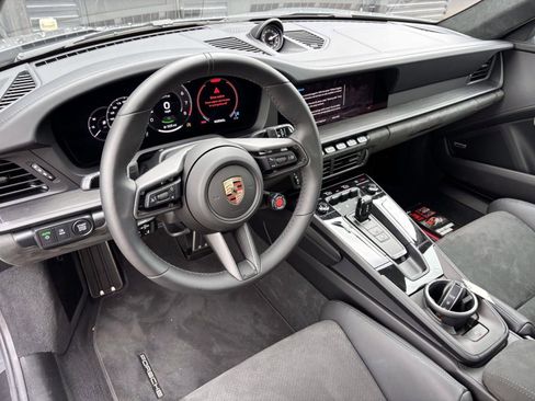 Used 2026 Porsche 911 Carrera GTS RWD image 18