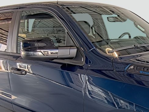 Used 2023 RAM 1500 Big Horn AWD/4WD image 17