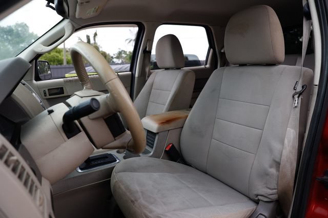 Used 2012 Ford Escape XLT FWD image 9