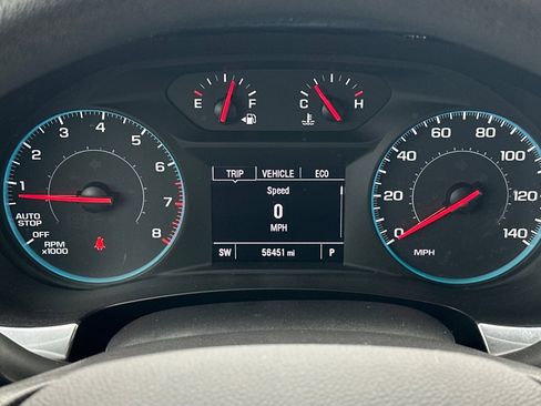 Used 2022 Chevrolet Traverse LS FWD image 23