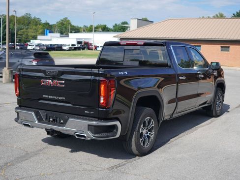 New 2026 GMC Sierra 1500 SLT w/ SLT Convenience Package image 3