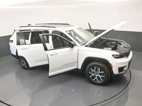 New 2025 Jeep Grand Cherokee L Limited image 70