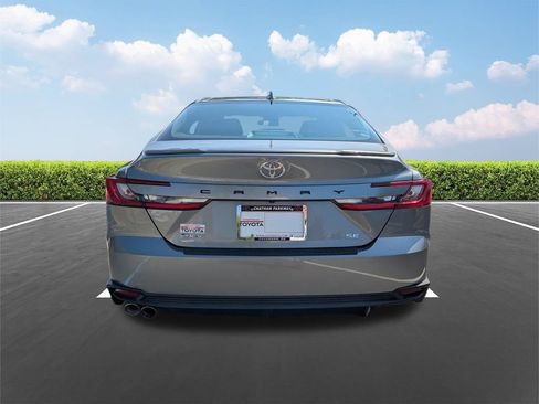 Used 2025 Toyota Camry SE FWD image 6