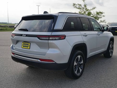 Used 2024 Jeep Grand Cherokee Limited 4xe AWD/4WD image 6