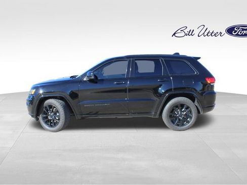 Used 2018 Jeep Grand Cherokee Altitude image 8