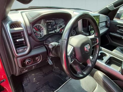 Used 2024 RAM 1500 Laramie AWD/4WD image 11