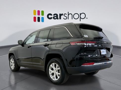 Used 2023 Jeep Grand Cherokee Limited AWD/4WD image 3