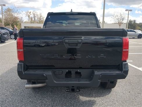 Certified 2026 Toyota Tacoma TRD Off-Road image 5