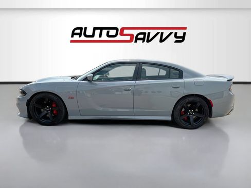 Used 2022 Dodge Charger Scat Pack w/ Plus Group RWD image 4