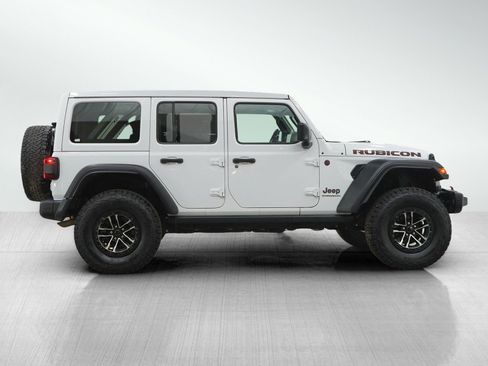 Used 2024 Jeep Wrangler Unlimited Rubicon w/ XTREMEE 35" Tire Package AWD/4WD image 6