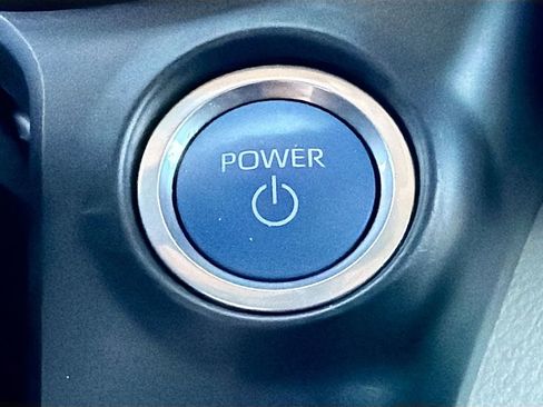 Used 2021 Toyota Sienna LE image 34