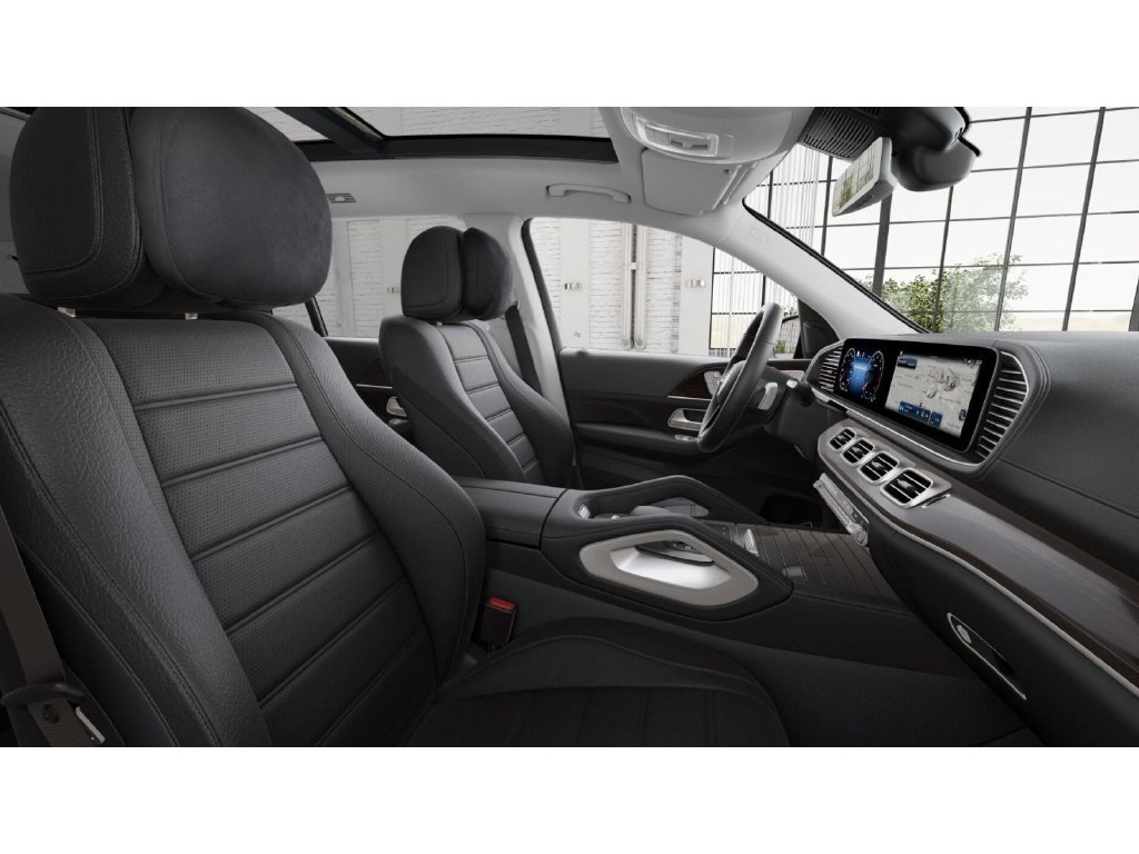 New 2026 Mercedes-Benz GLS 450 4MATIC image 4