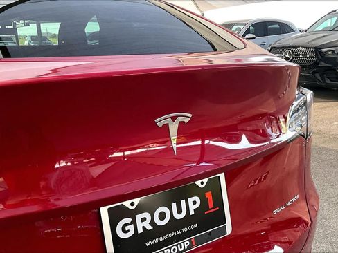 Used 2020 Tesla Model Y Long Range AWD/4WD image 29
