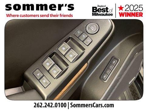 Used 2020 GMC Yukon Denali w/ Denali Premium Package AWD/4WD image 11
