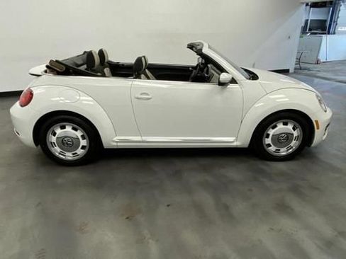 Used 2018 Volkswagen Beetle 2.0T Coast FWD image 8