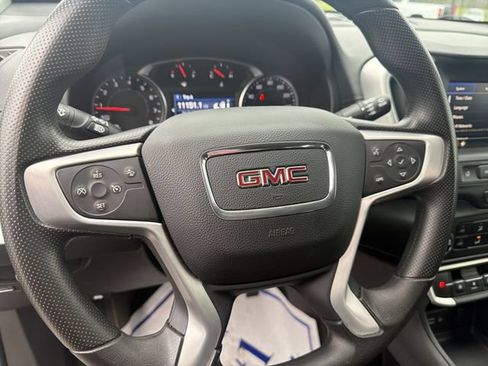 Used 2024 GMC Terrain SLE AWD/4WD image 11