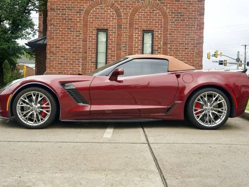 Used 2018 Chevrolet Corvette Z06 RWD image 7