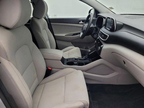 Used 2020 Hyundai Tucson SE image 19