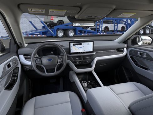 New 2026 Ford Explorer Platinum AWD/4WD image 9