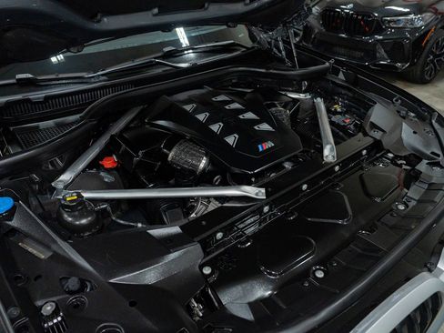 Used 2023 BMW X7 M60i image 77